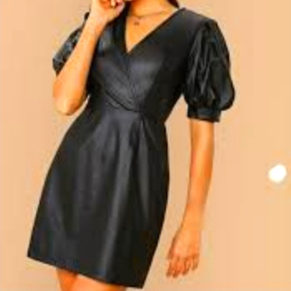 3/55$ NWOT - Fauc Leather Black Puff Sleeve Dress
